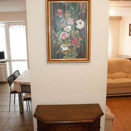 Apartment On Akademika Lazarenka 48A 리비프 외부 사진